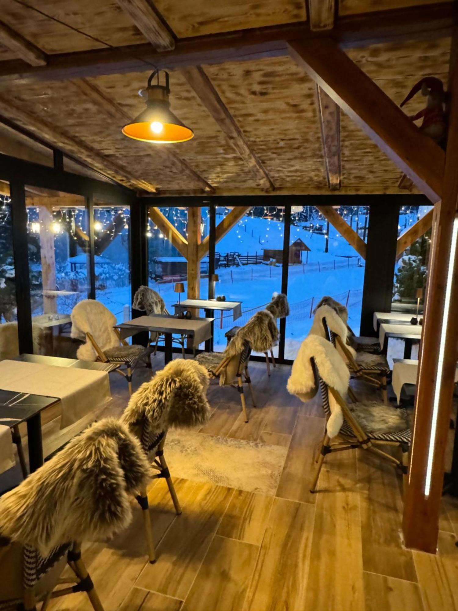 Pension & Restaurant Krakonos 하라포프 외부 사진